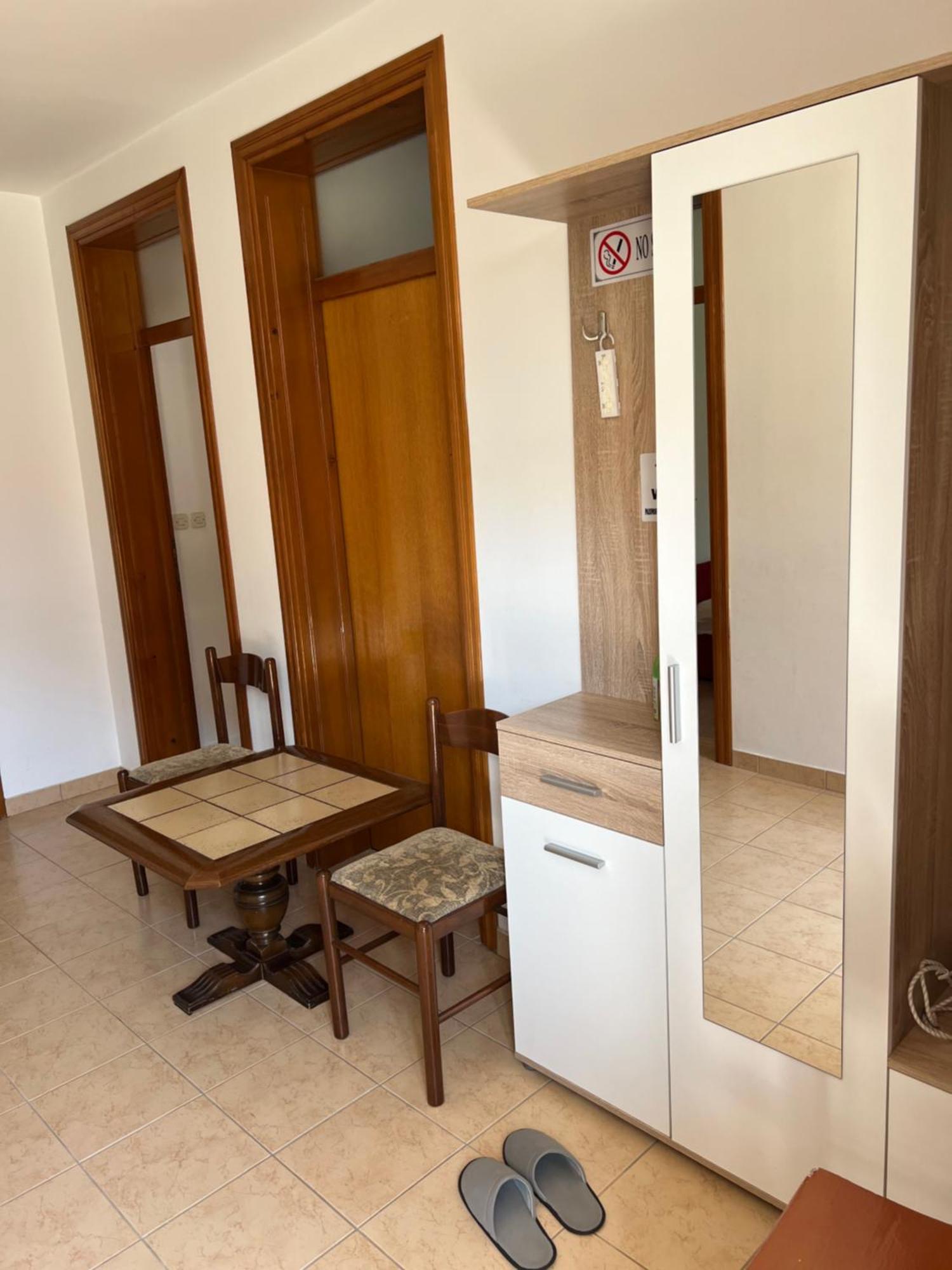 Cheap House Near The Center Of The City モスタル エクステリア 写真